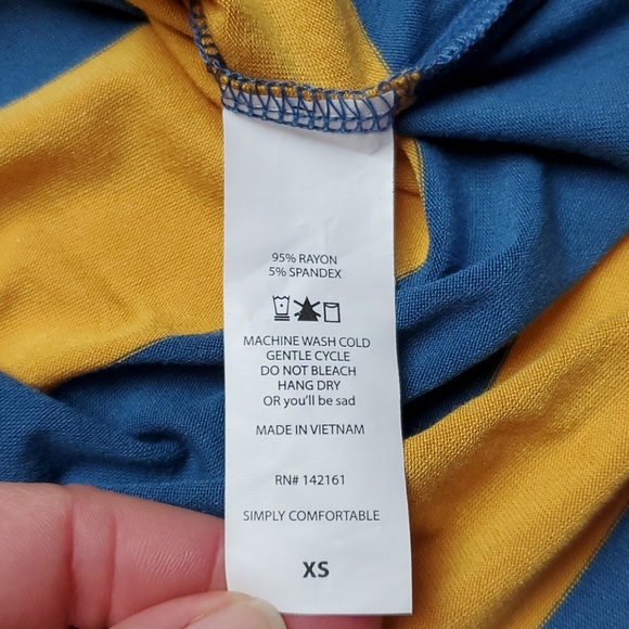 NWT Lularoe Randy baseball style tee - Picture 6 of 7